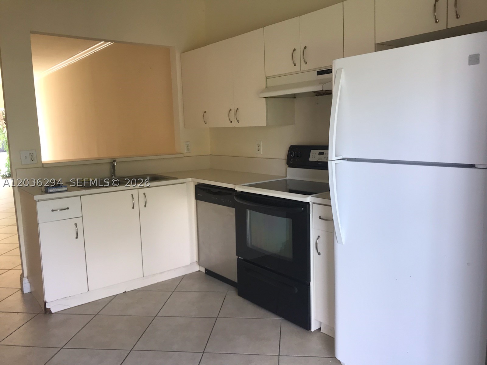 MOWRY VILLAS - Residential Lease