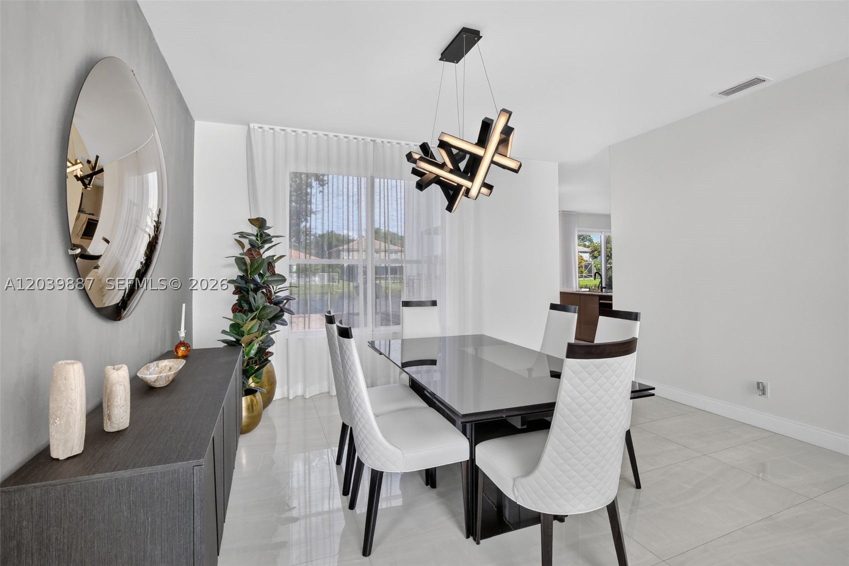 EMERALD COURTS - OPAL CRE - Residential