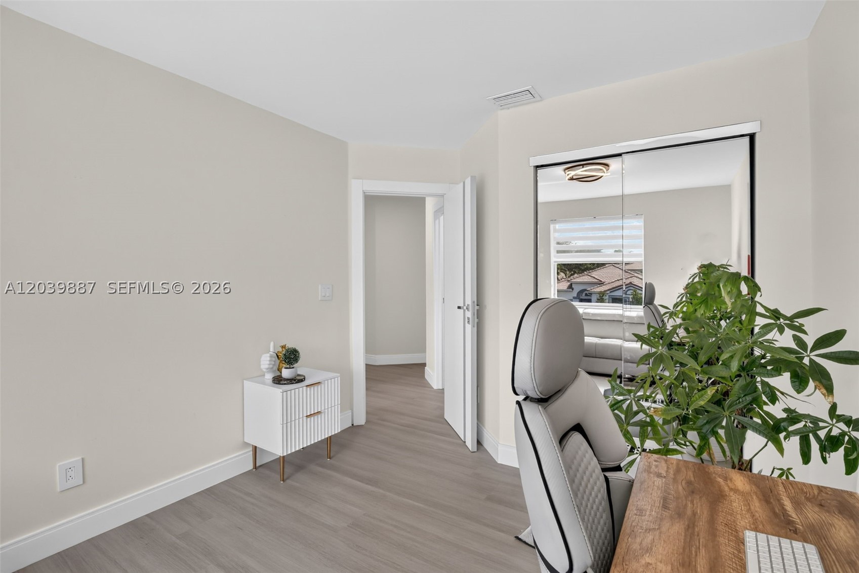EMERALD COURTS - OPAL CRE - Residential