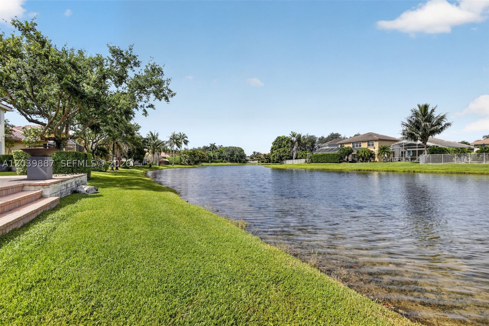 EMERALD COURTS - OPAL CRE - Residential