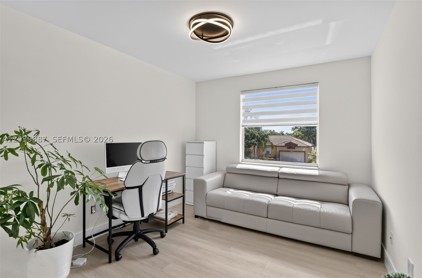 EMERALD COURTS - OPAL CRE - Residential