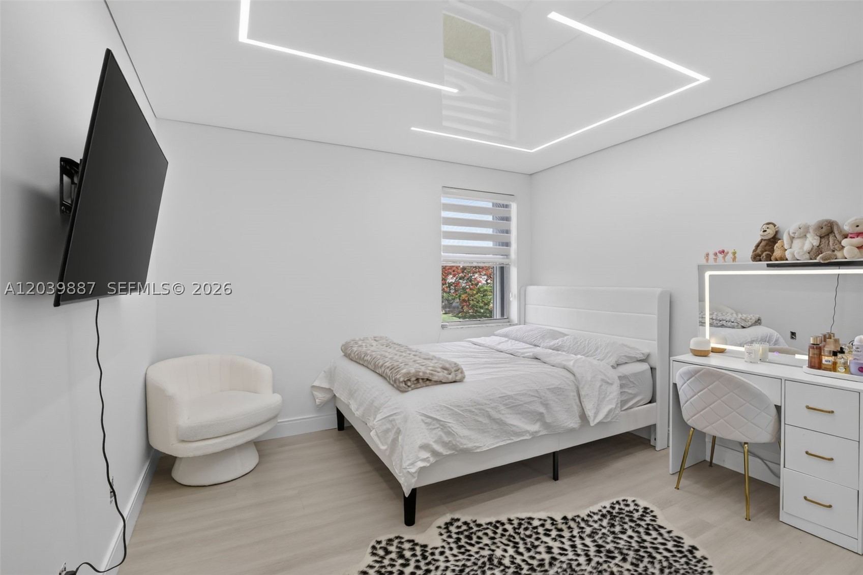 EMERALD COURTS - OPAL CRE - Residential