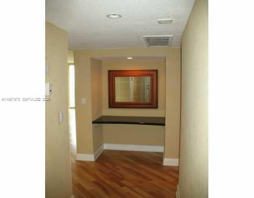 OCEANVIEW BUILDING A COND - Residential