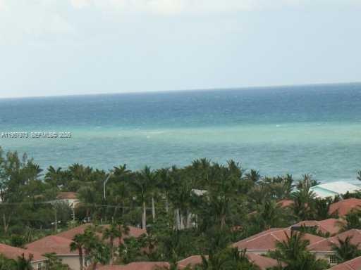 OCEANVIEW BUILDING A COND - Residential