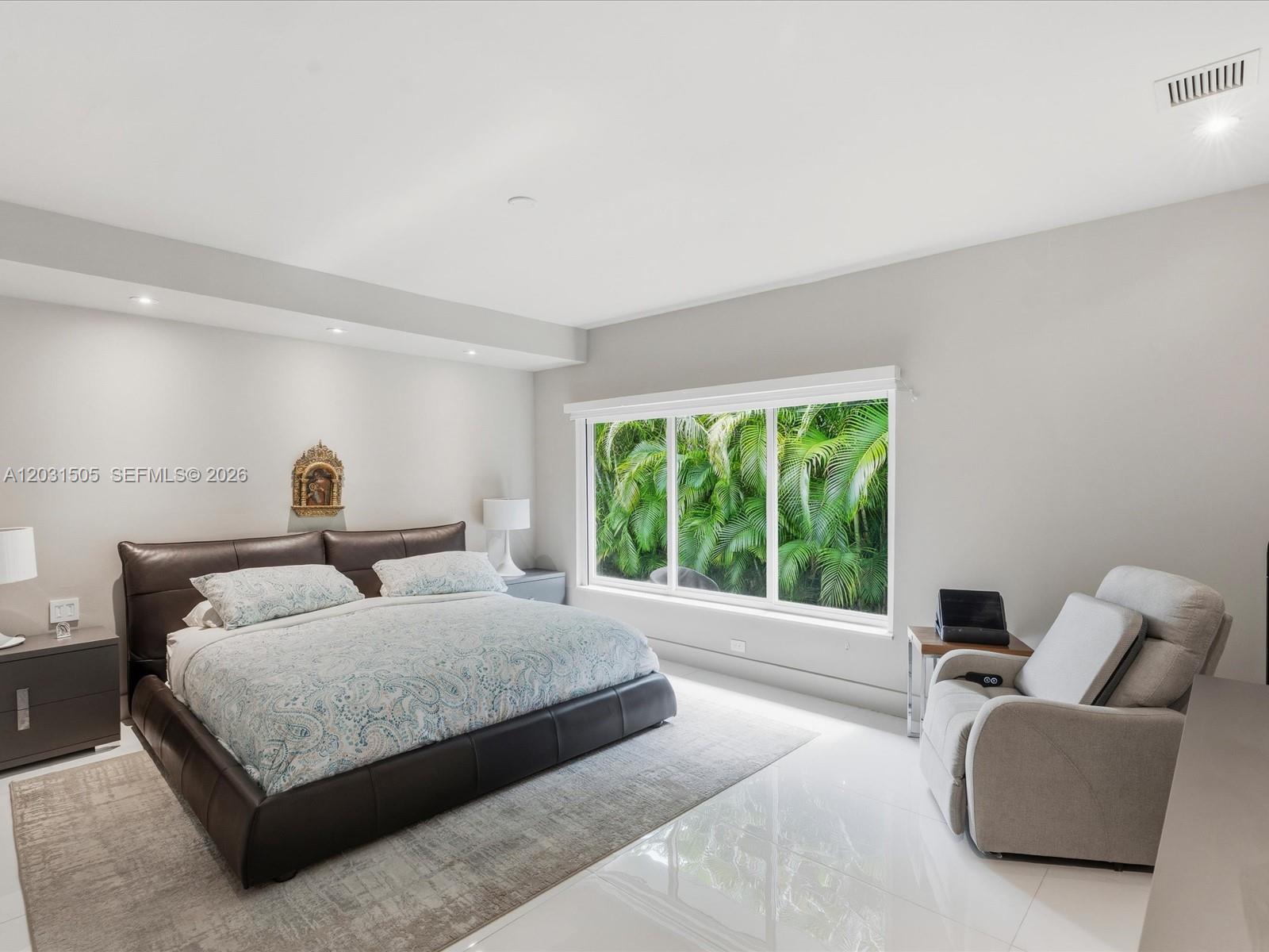 EARLETON SHORES - Residential
