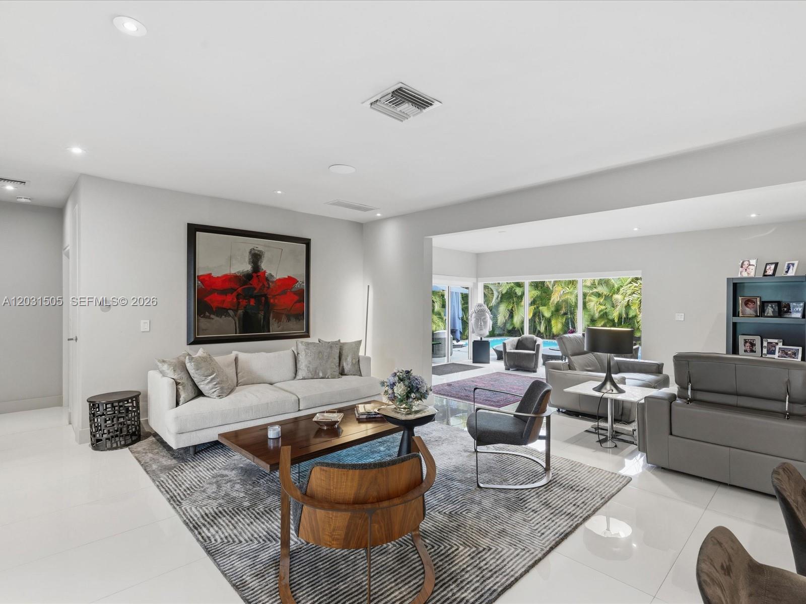 EARLETON SHORES - Residential
