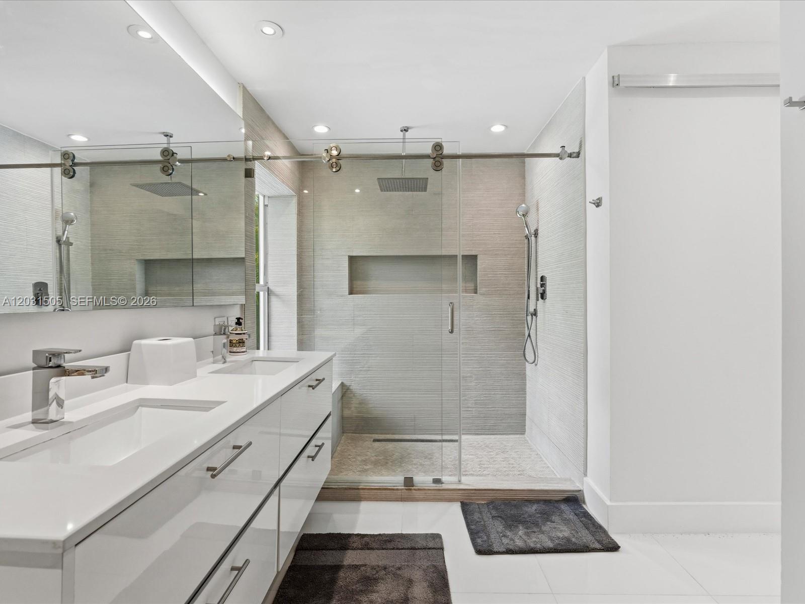 EARLETON SHORES - Residential