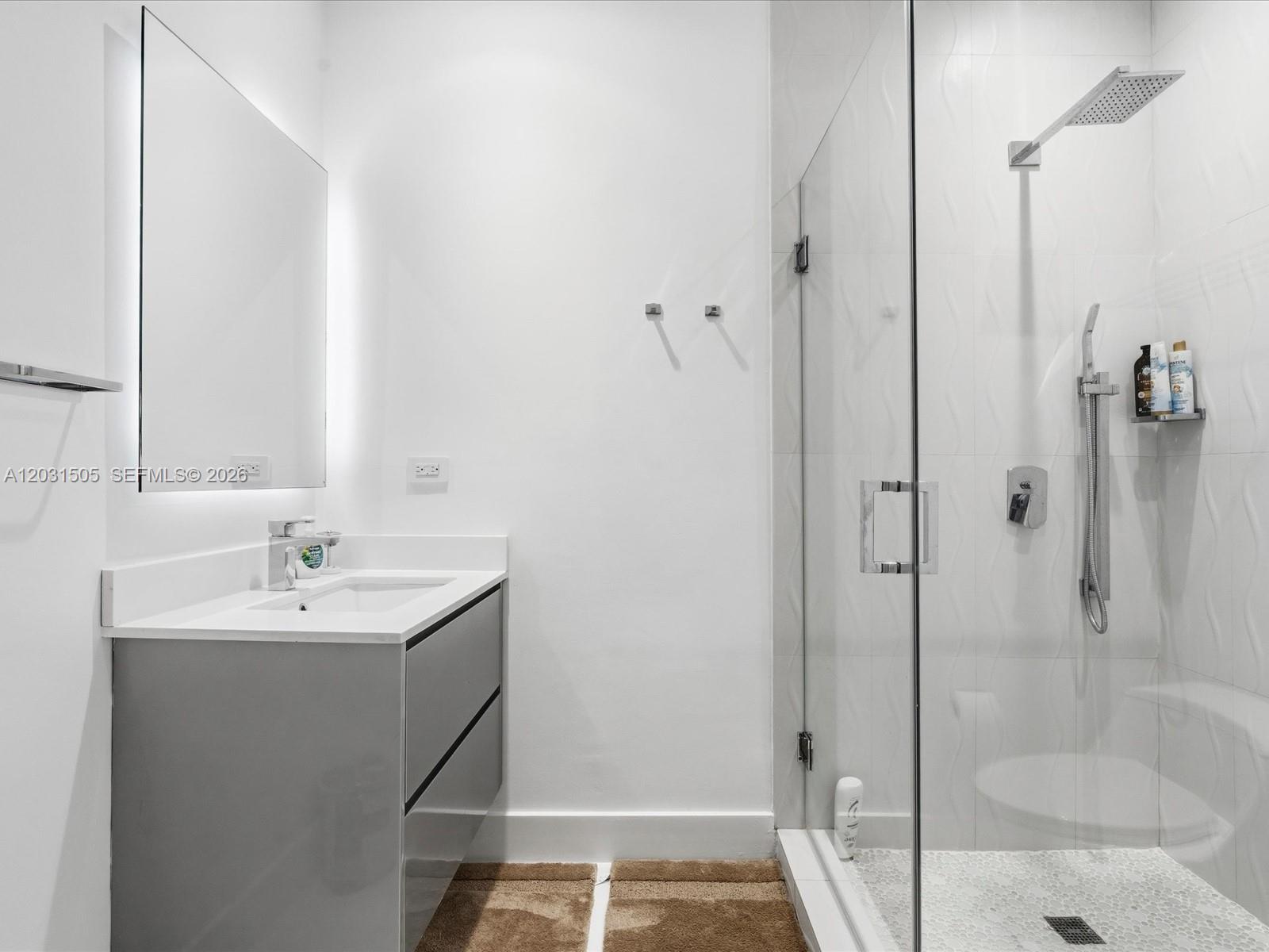 EARLETON SHORES - Residential