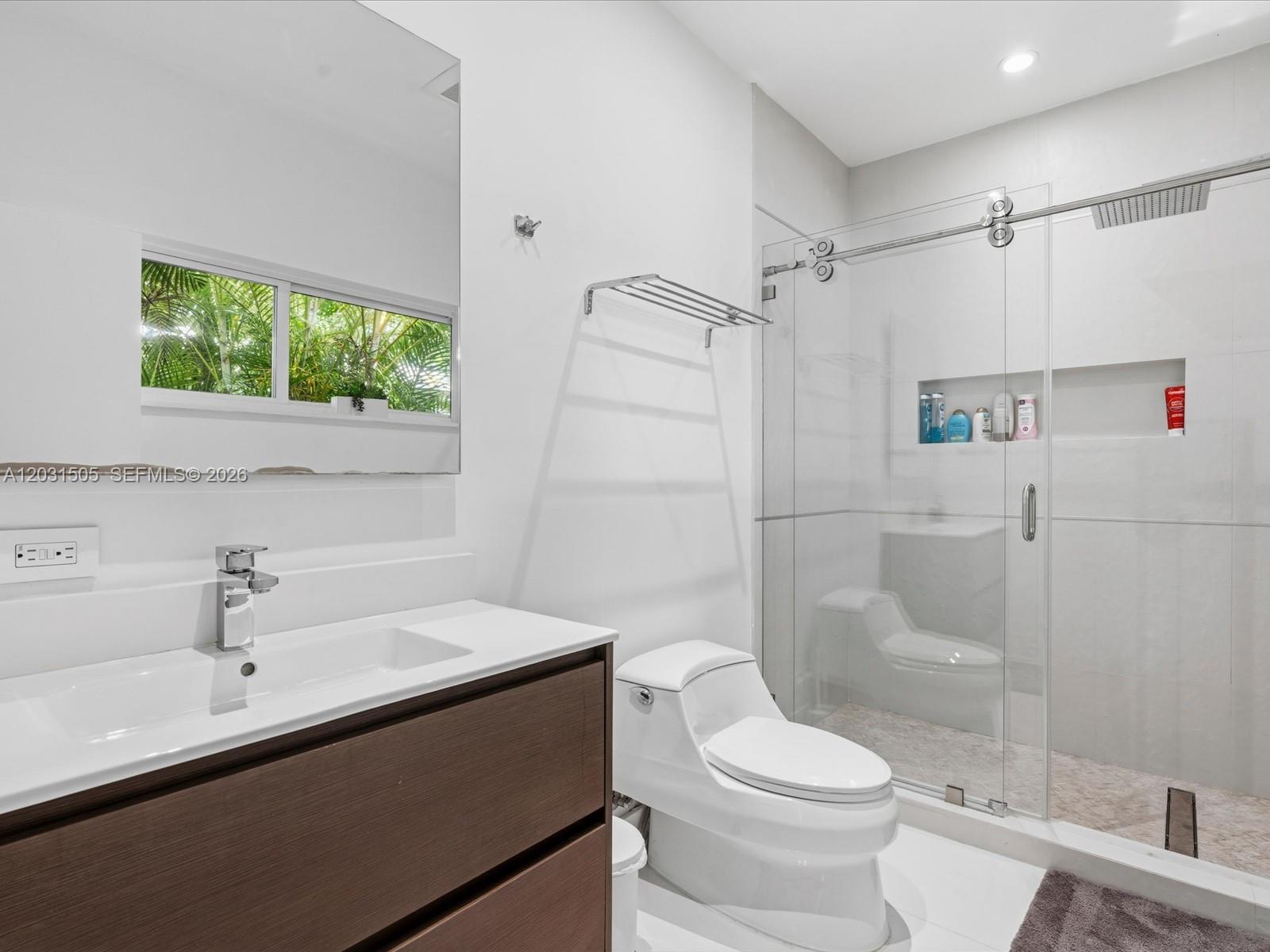 EARLETON SHORES - Residential