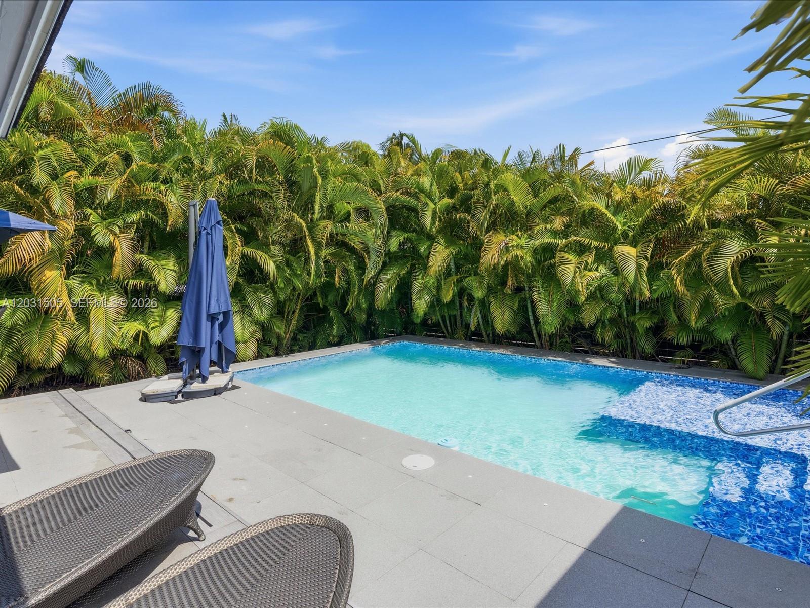EARLETON SHORES - Residential