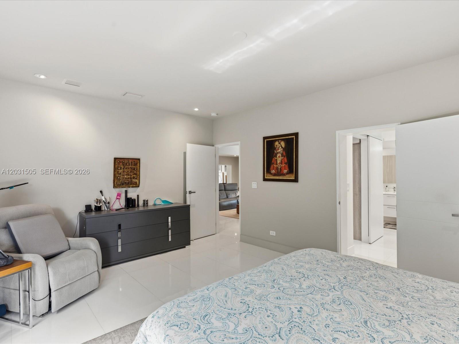 EARLETON SHORES - Residential