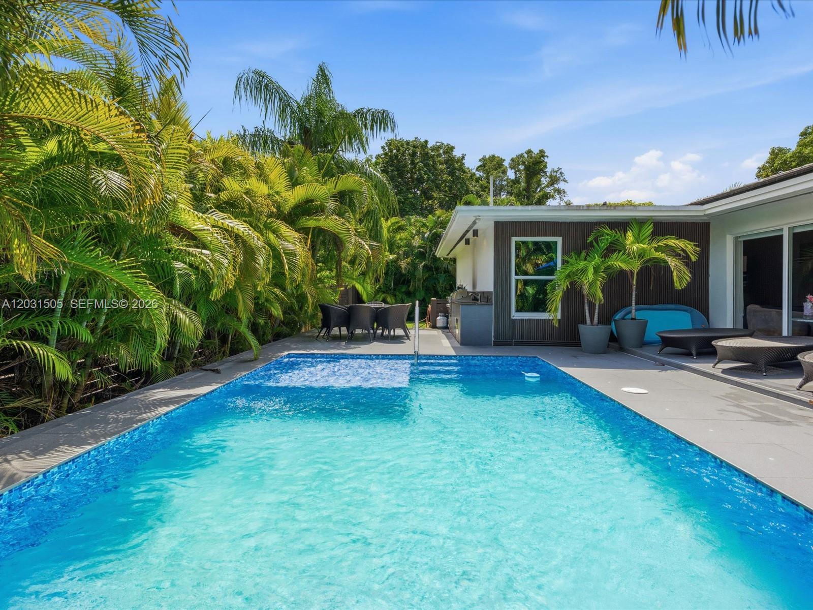 EARLETON SHORES - Residential