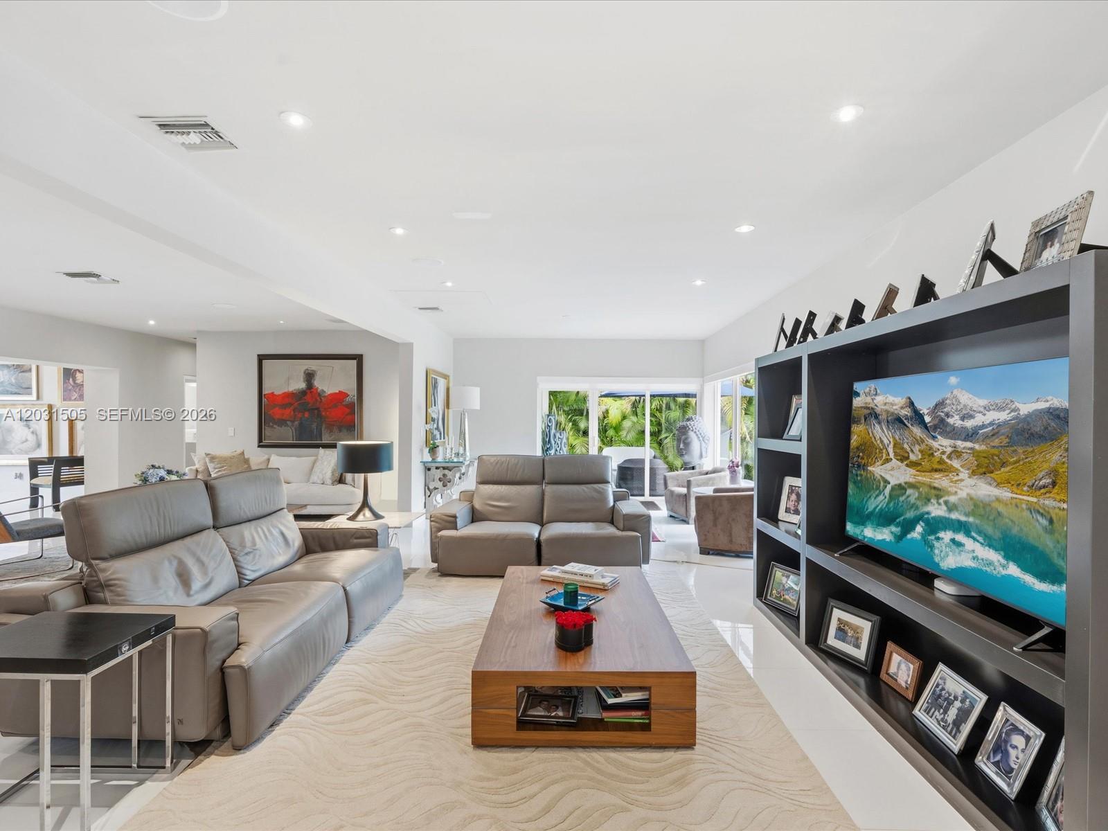 EARLETON SHORES - Residential