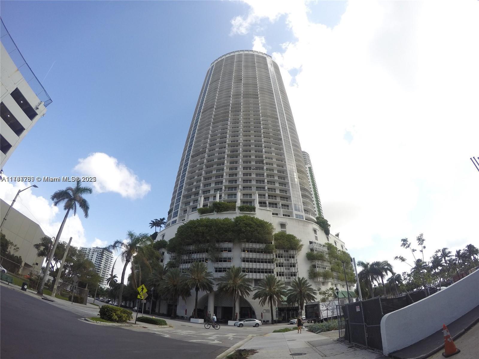 OPERA TOWER CONDO - Residential