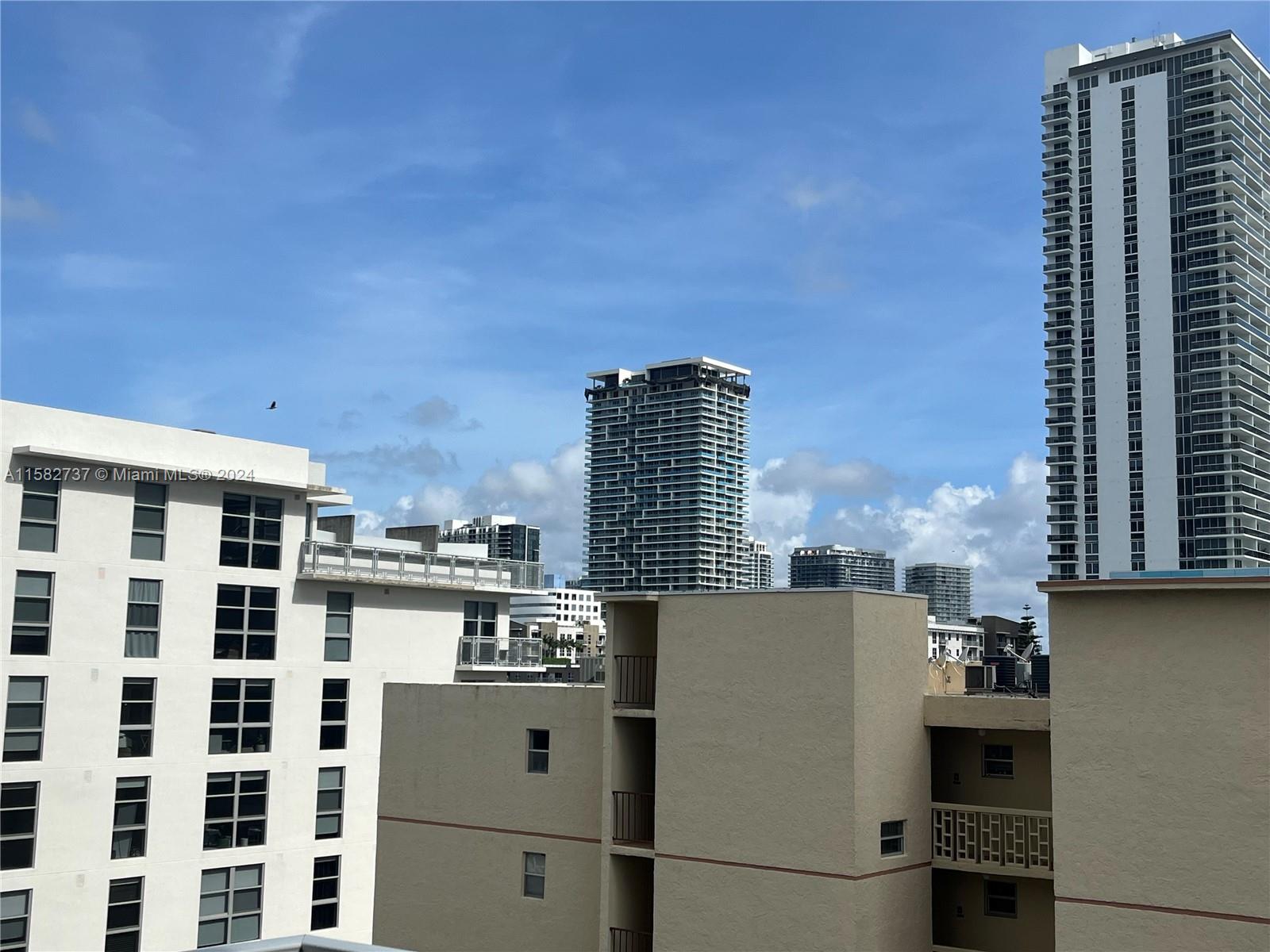 LA PIAZZA NAVONA CONDO - Residential Lease