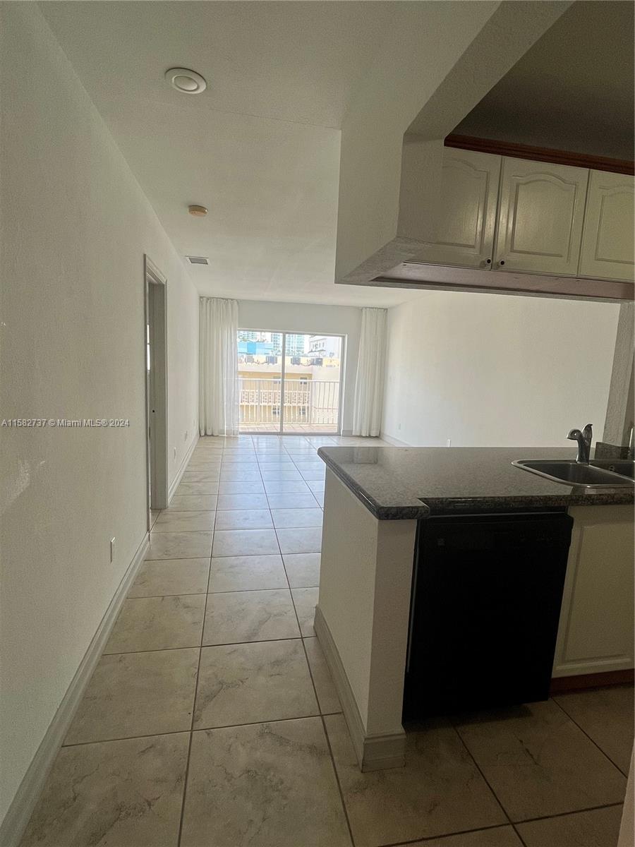 LA PIAZZA NAVONA CONDO - Residential Lease