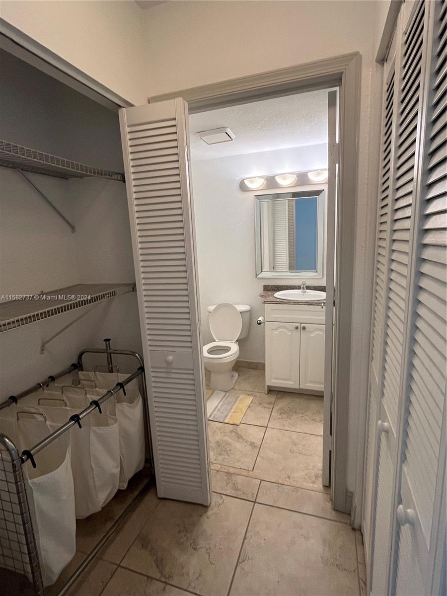 LA PIAZZA NAVONA CONDO - Residential Lease