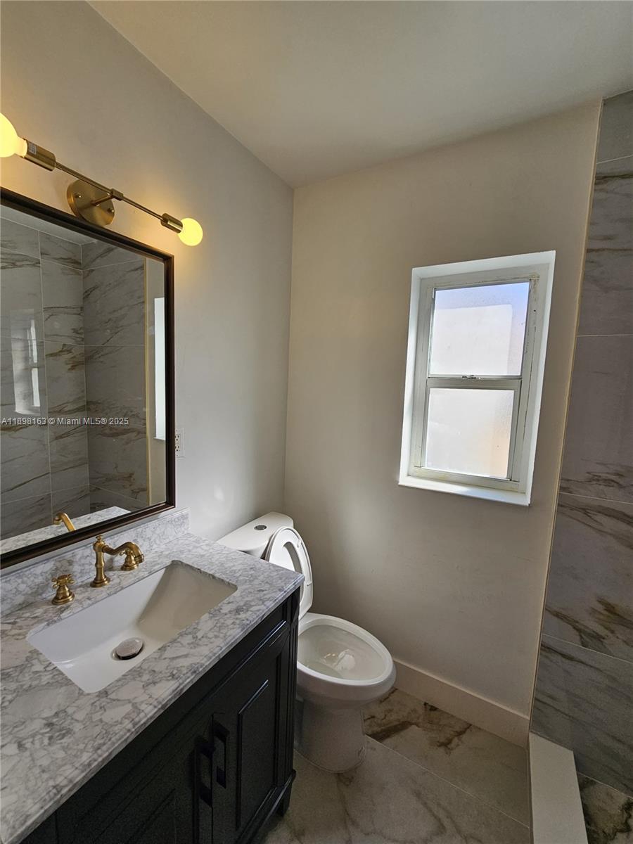 ISLE OF NORMANDY MIAMI VI - Residential