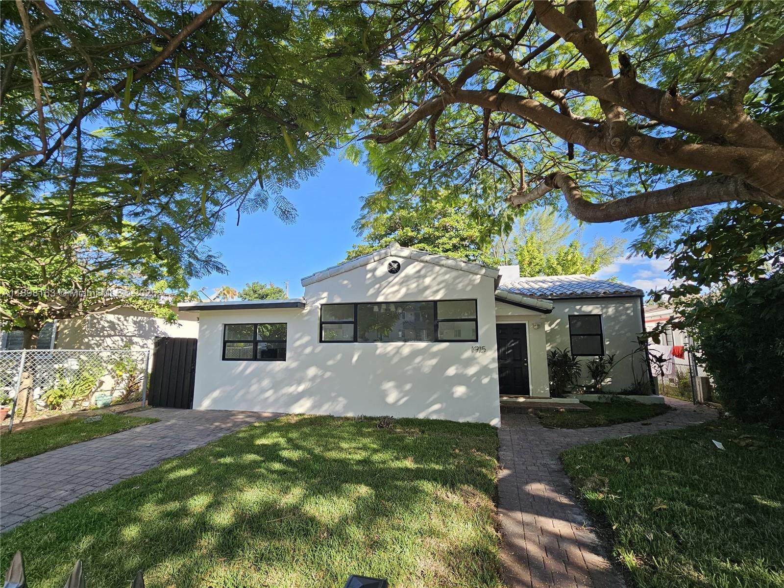 ISLE OF NORMANDY MIAMI VI - Residential