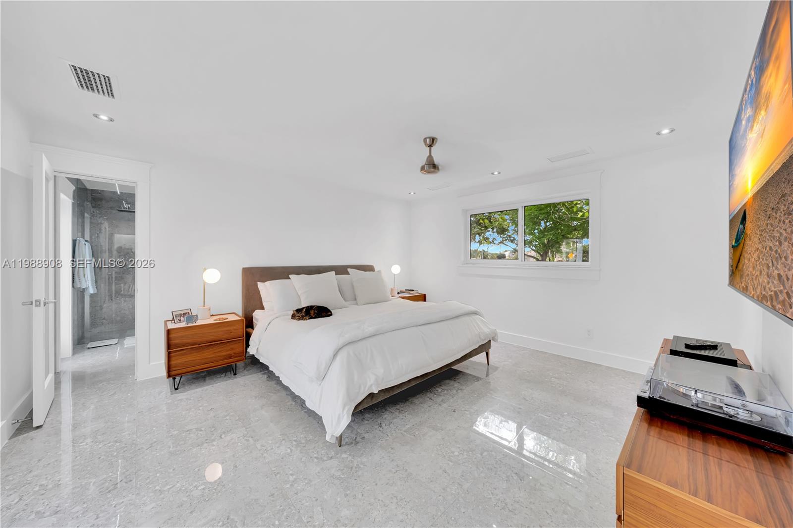 THOUSAND PINES - Residential
