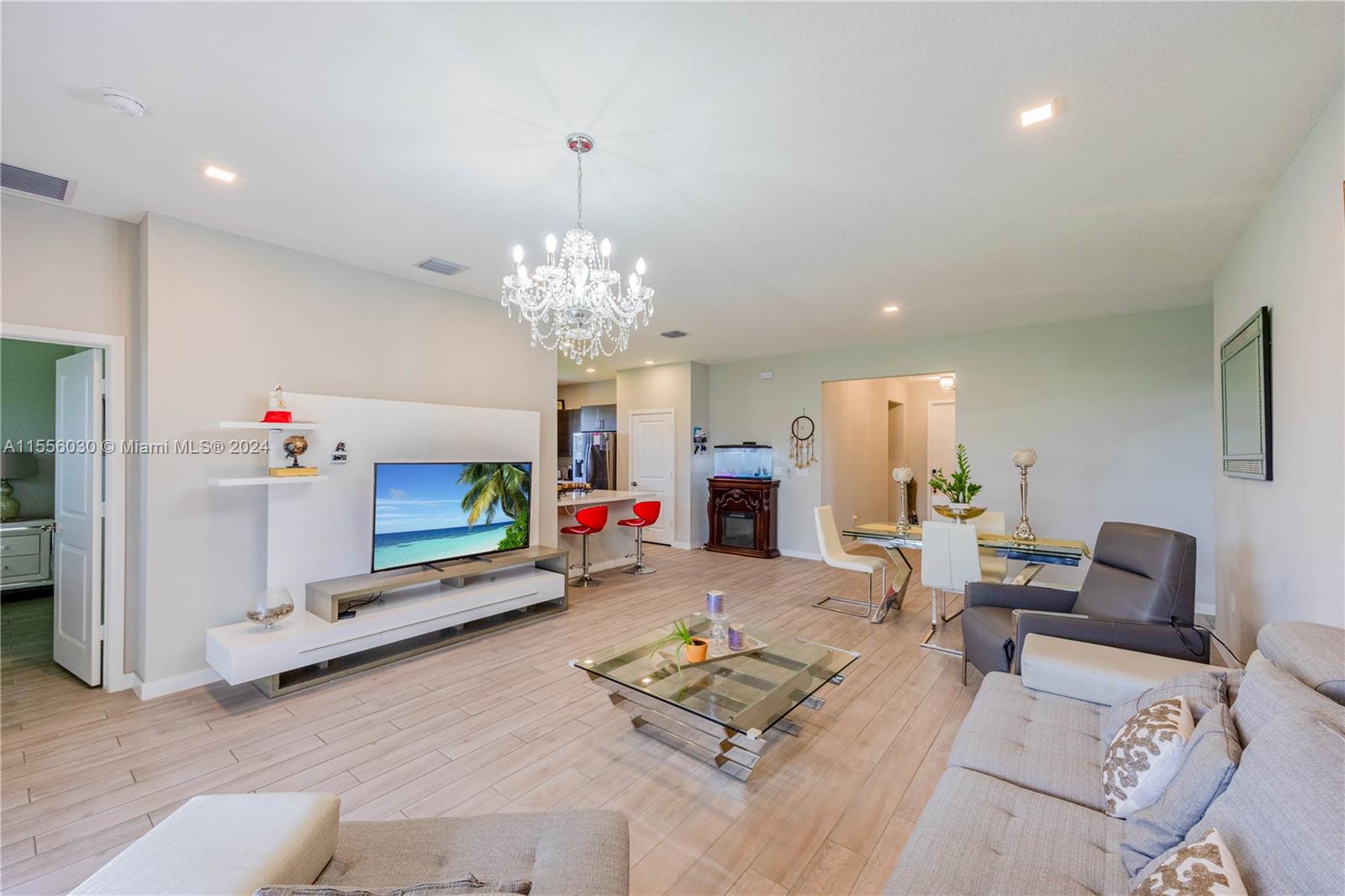 GARDEN HOMES - Residential