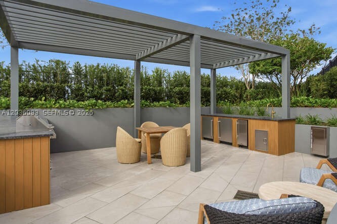Bayshore Ysabella Condomin - Residential