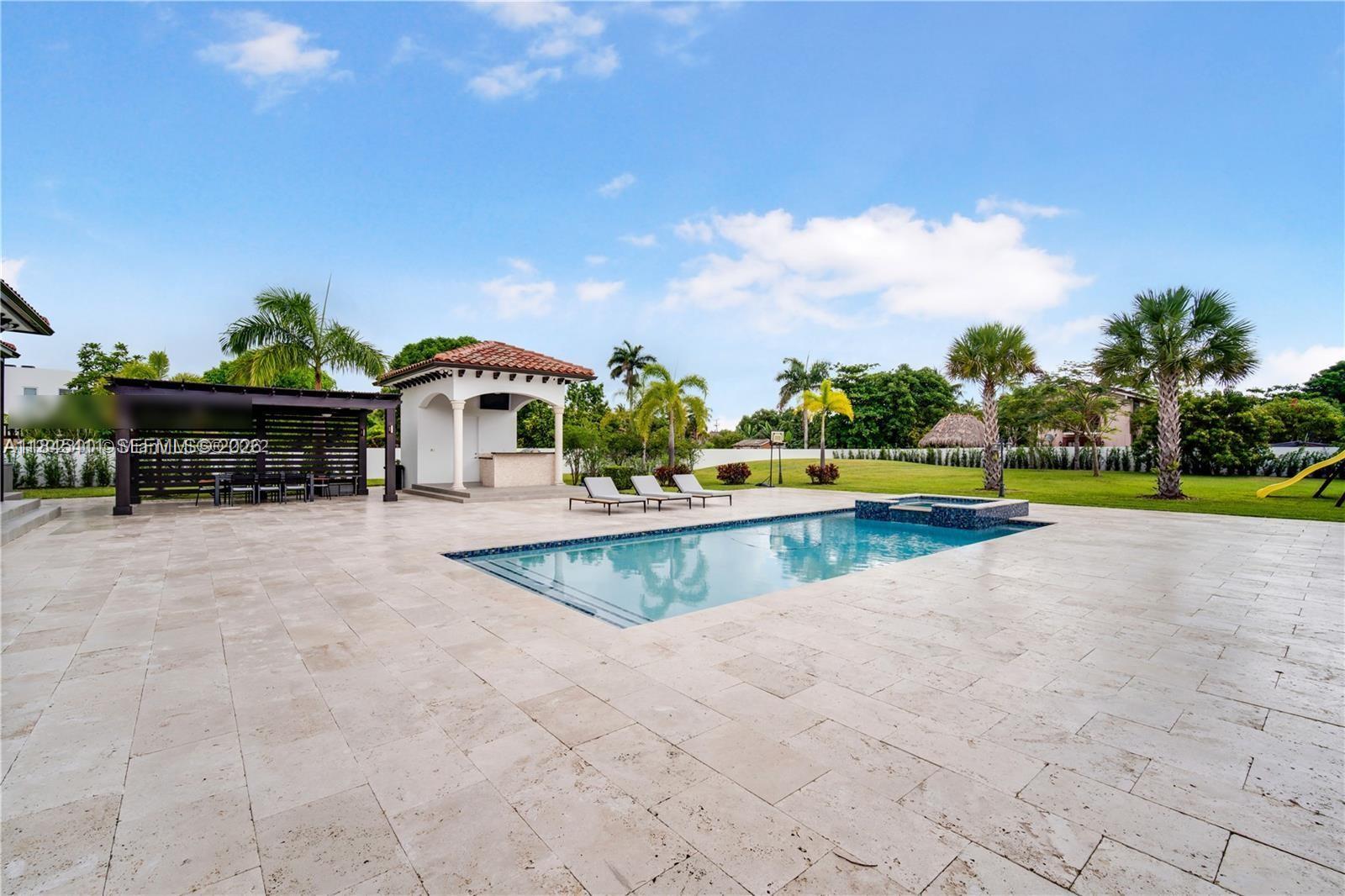 SWEETWATER ESTATES SUB - Residential