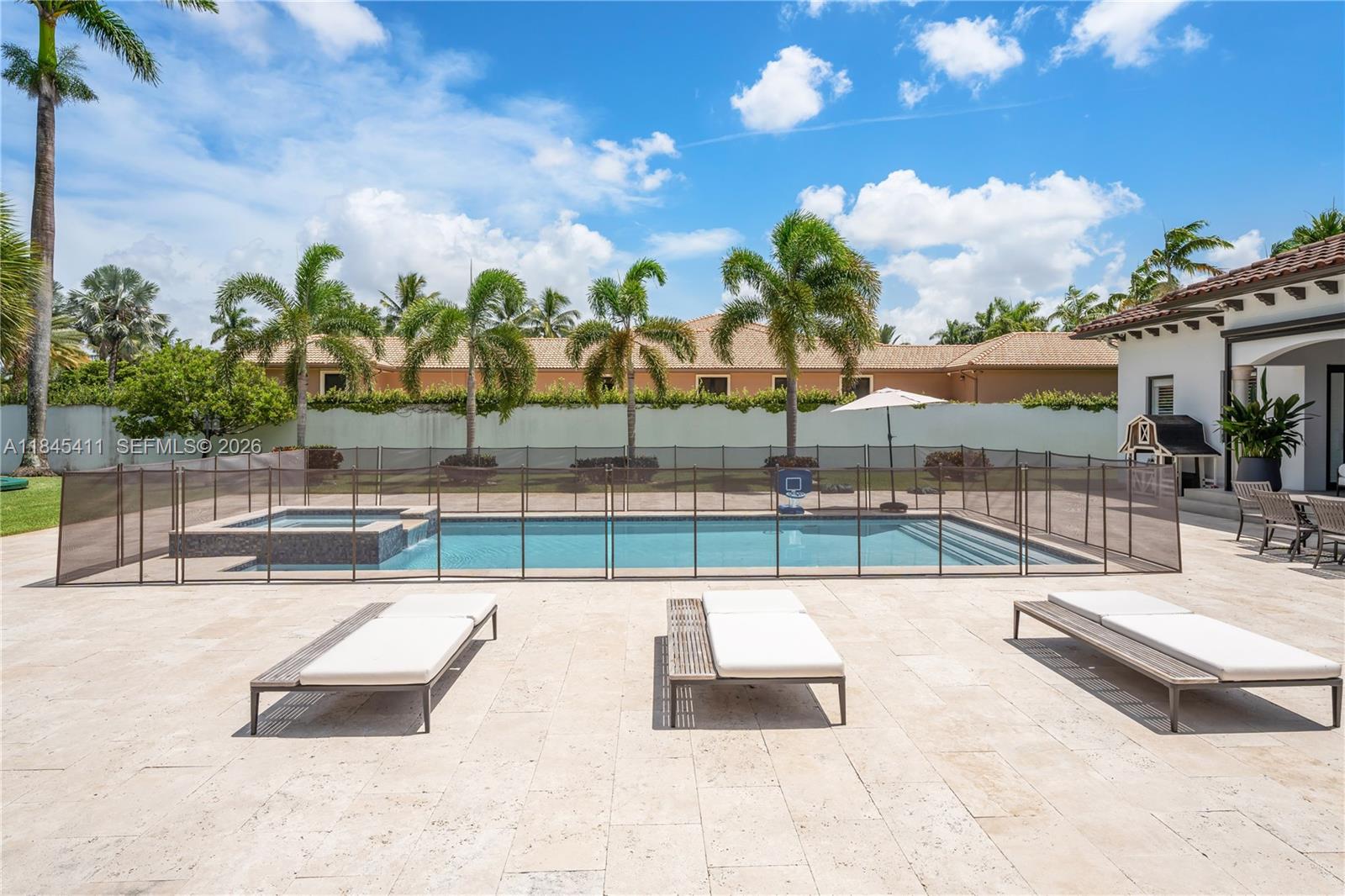SWEETWATER ESTATES SUB - Residential