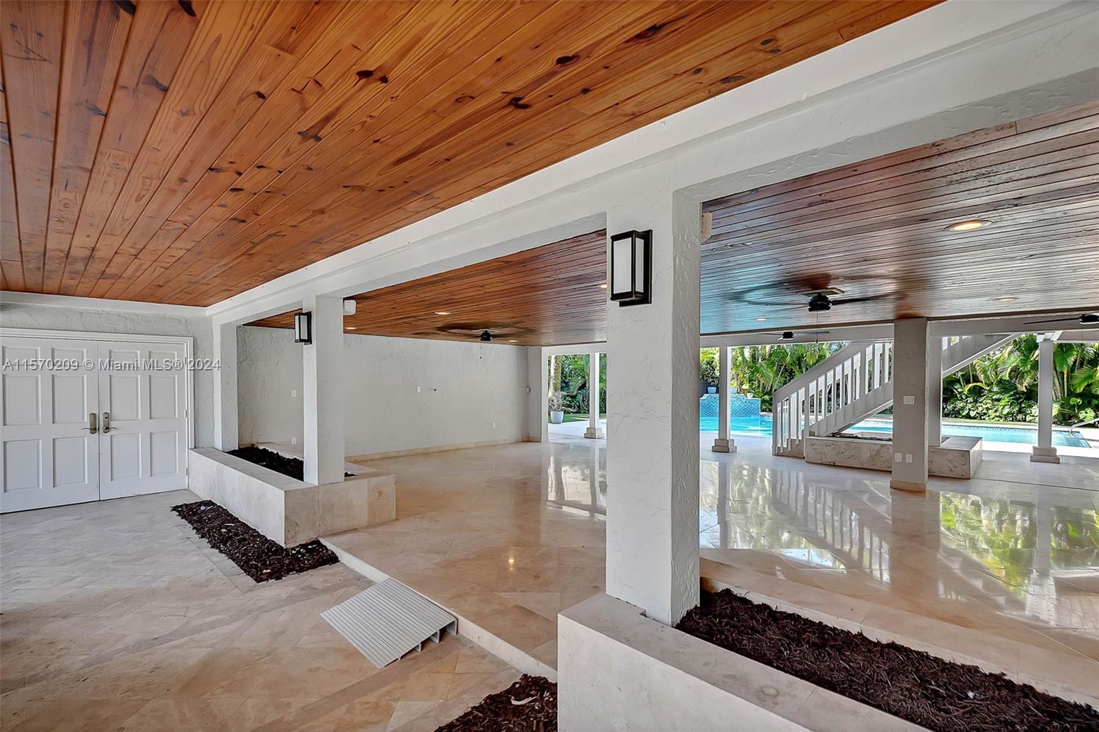 KLEBBA BAY ESTATES - Residential