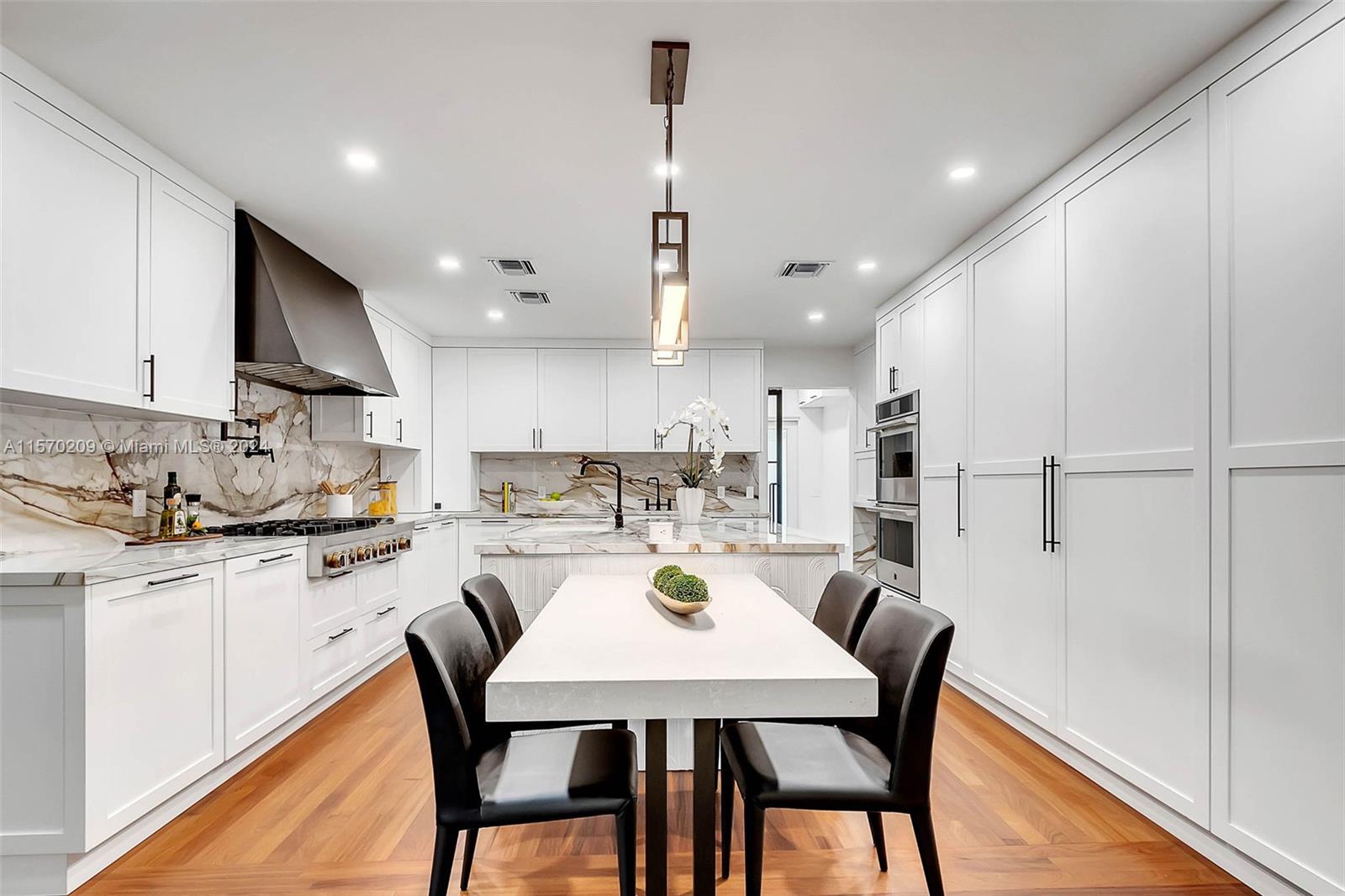 KLEBBA BAY ESTATES - Residential