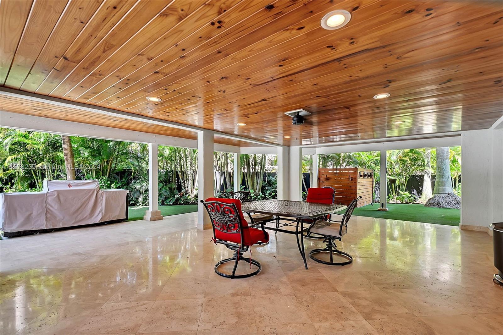 KLEBBA BAY ESTATES - Residential
