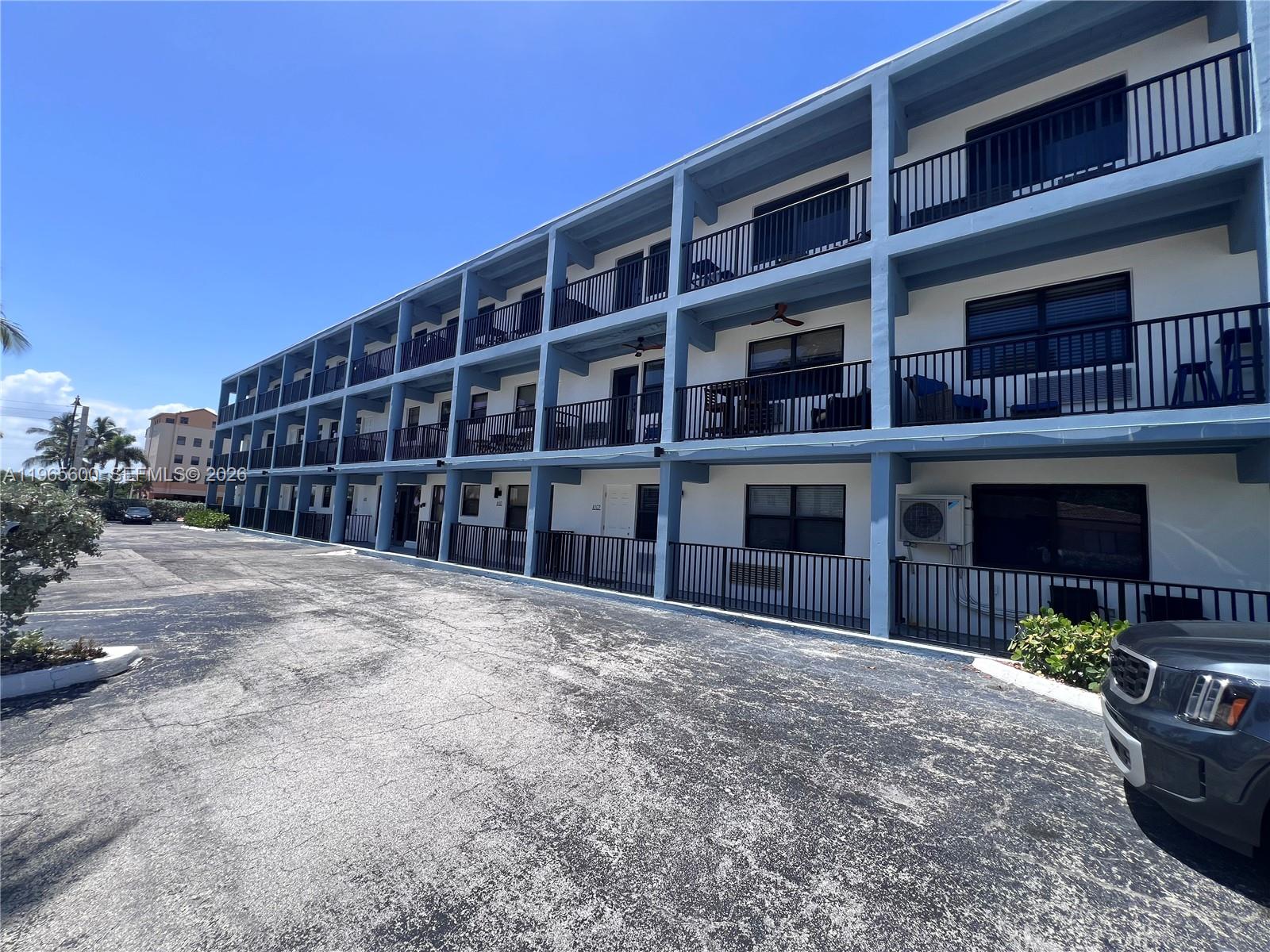 BEACH TERRACE RESORT COND - Residential