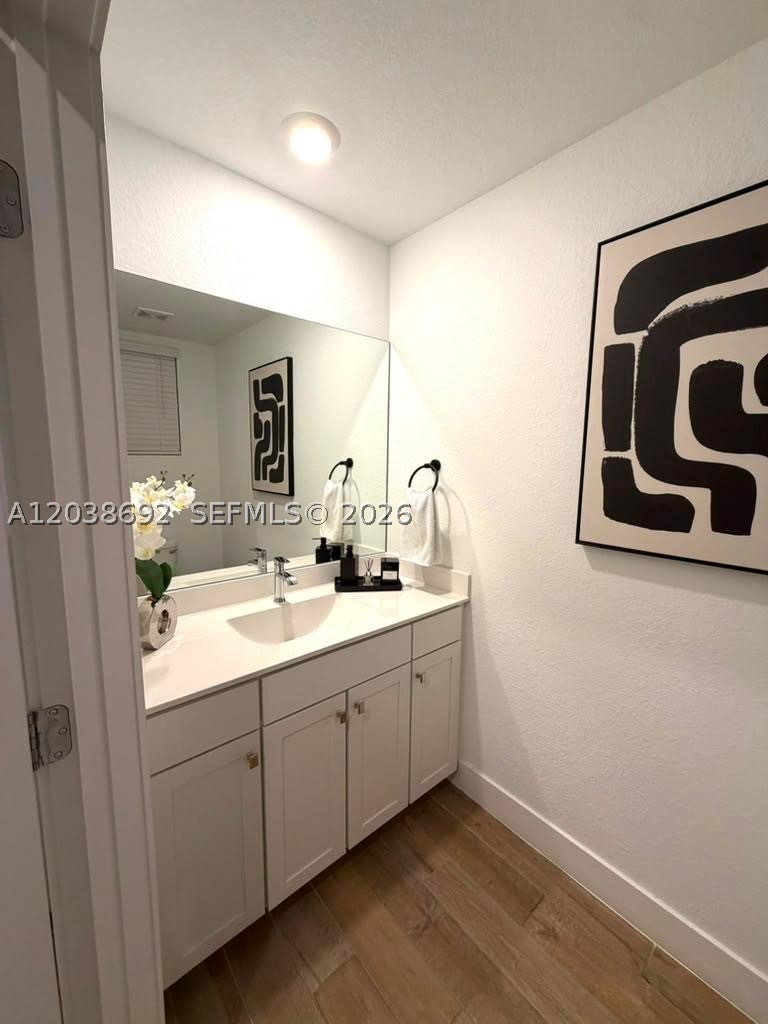 MERRICK SQUARE - Residential Lease