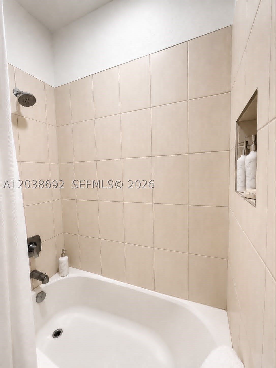 MERRICK SQUARE - Residential Lease