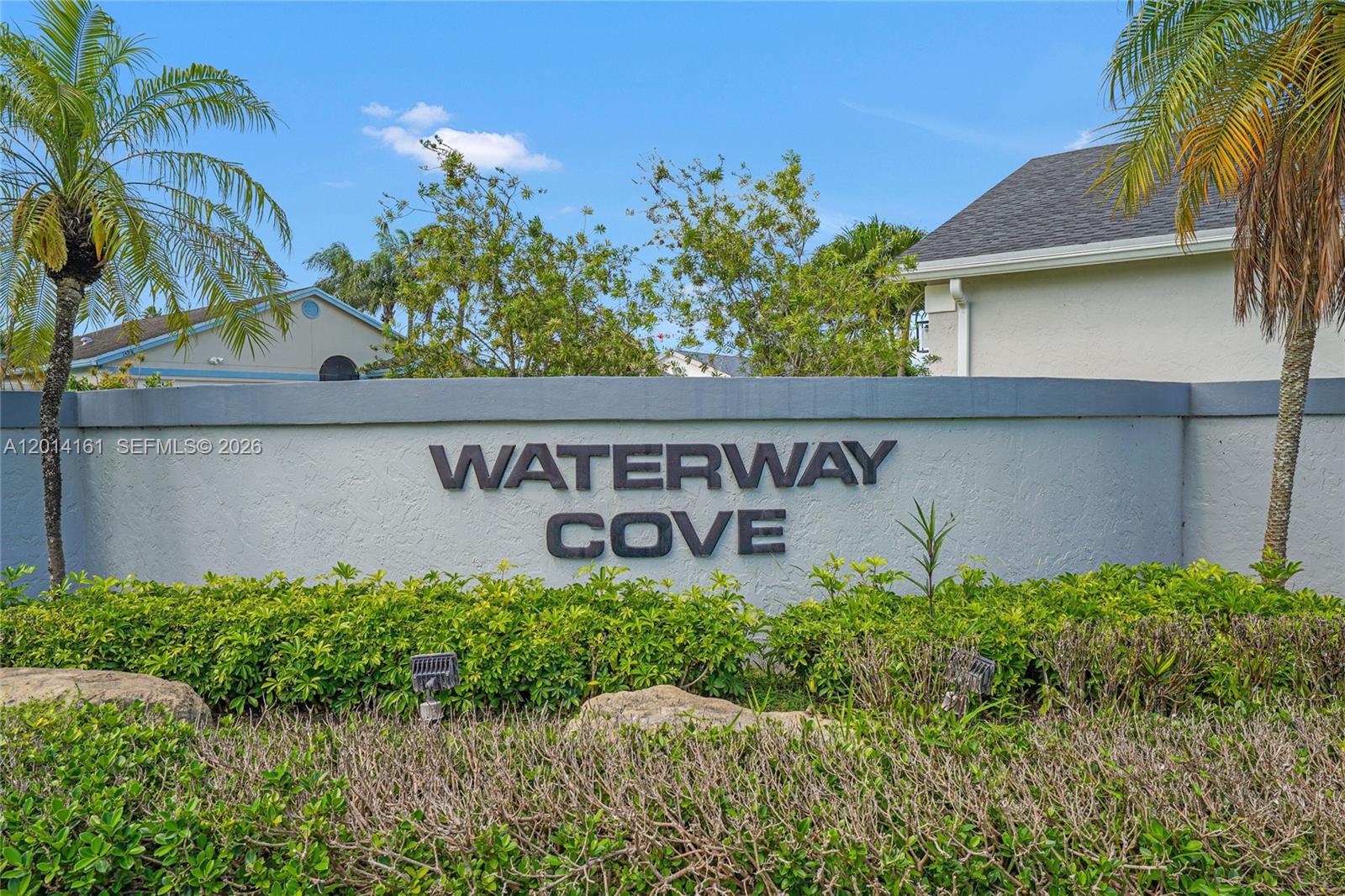 WATERWAY COVE OF WELLINGT - Residential