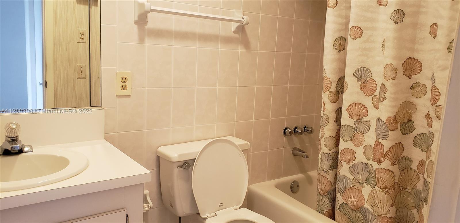 SEVENTEENTH GREEN CONDO - Residential Lease