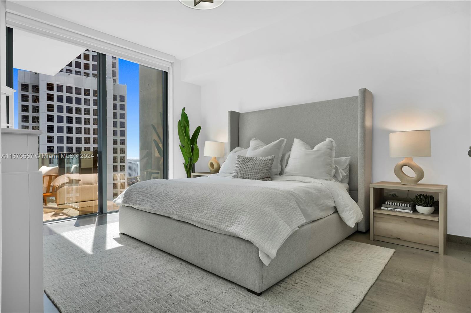 REACH CONDO - Residential Lease