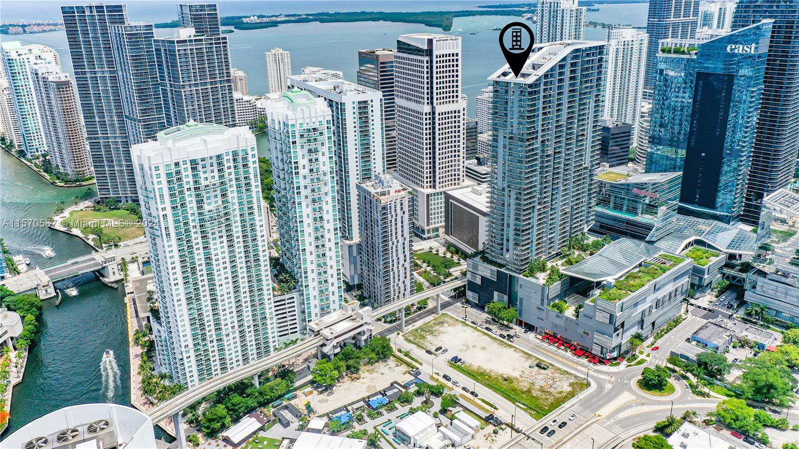 REACH CONDO - Residential Lease