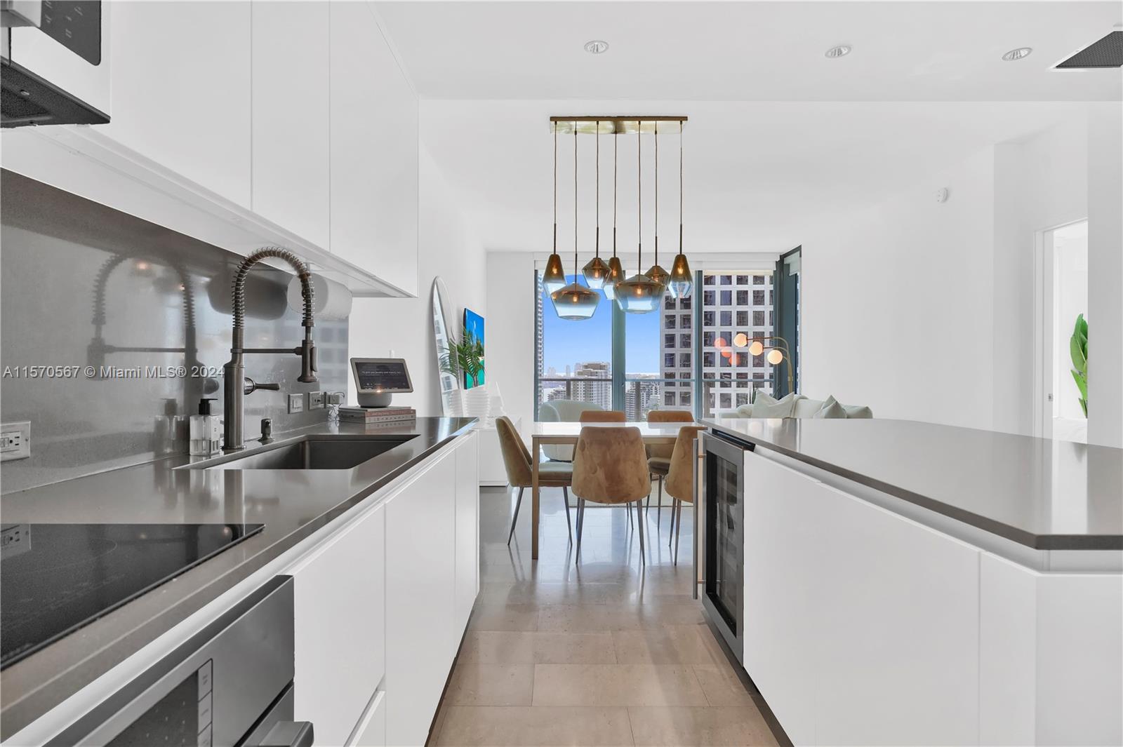 REACH CONDO - Residential Lease