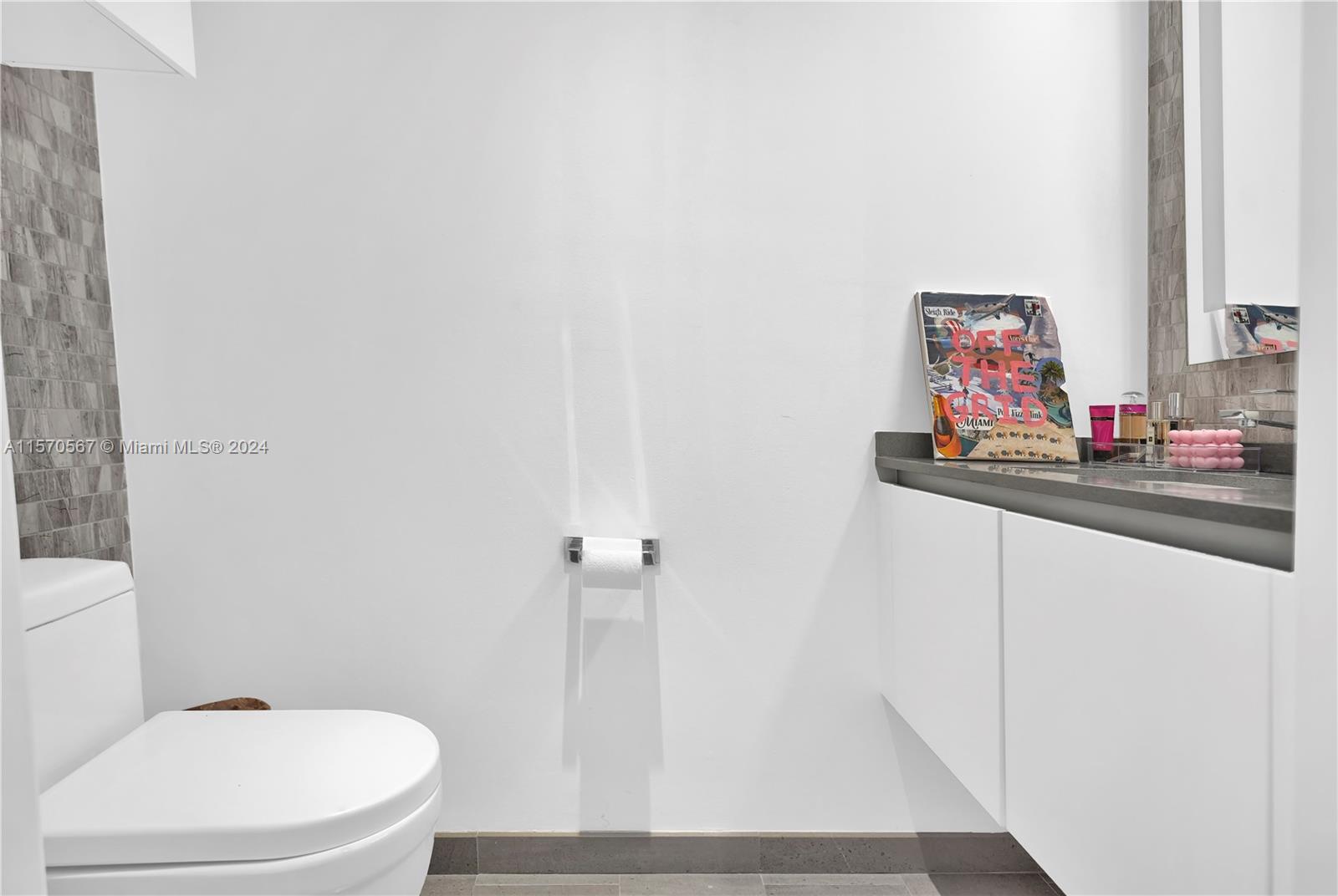 REACH CONDO - Residential Lease