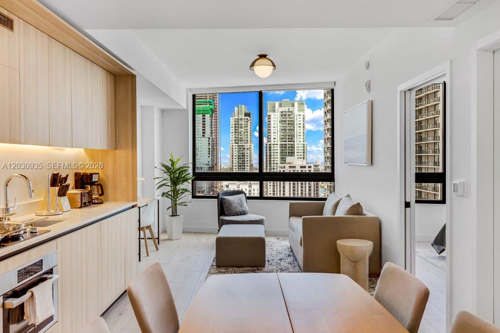 District 225 Miami - Residential