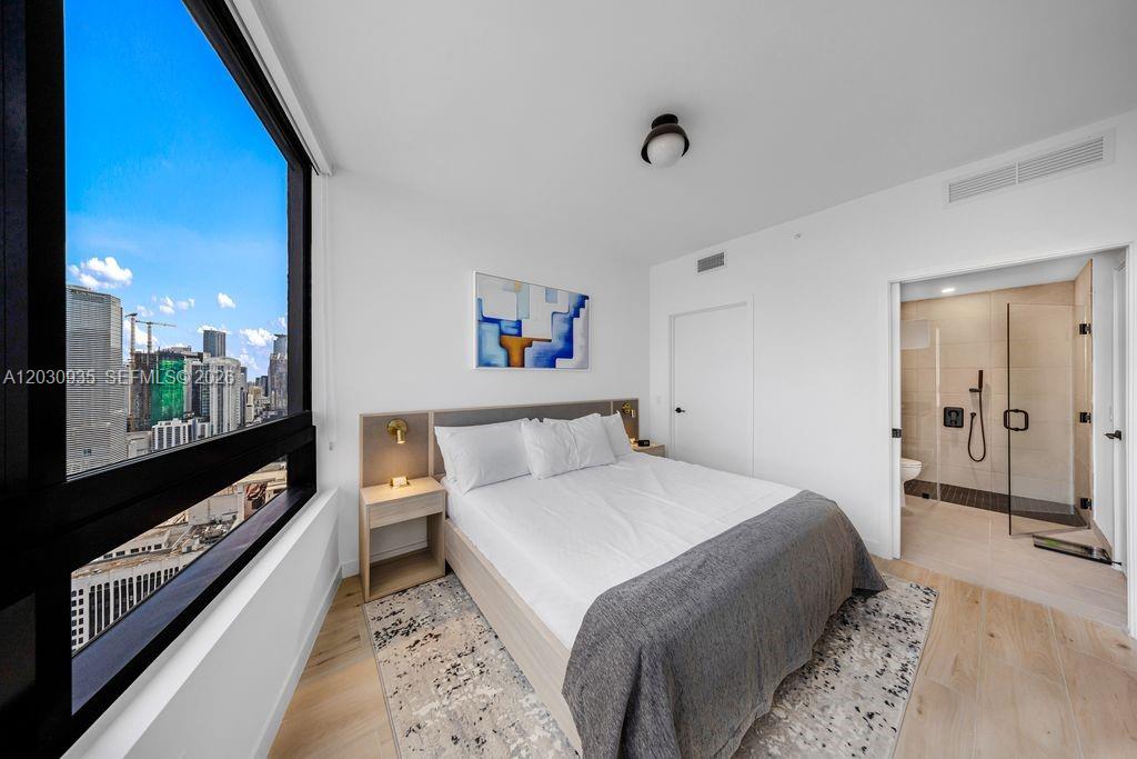 District 225 Miami - Residential