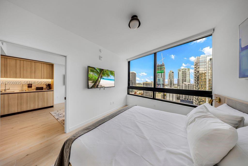District 225 Miami - Residential