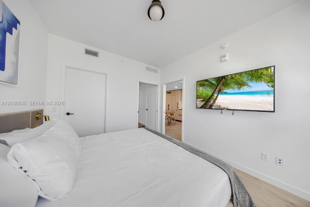 District 225 Miami - Residential