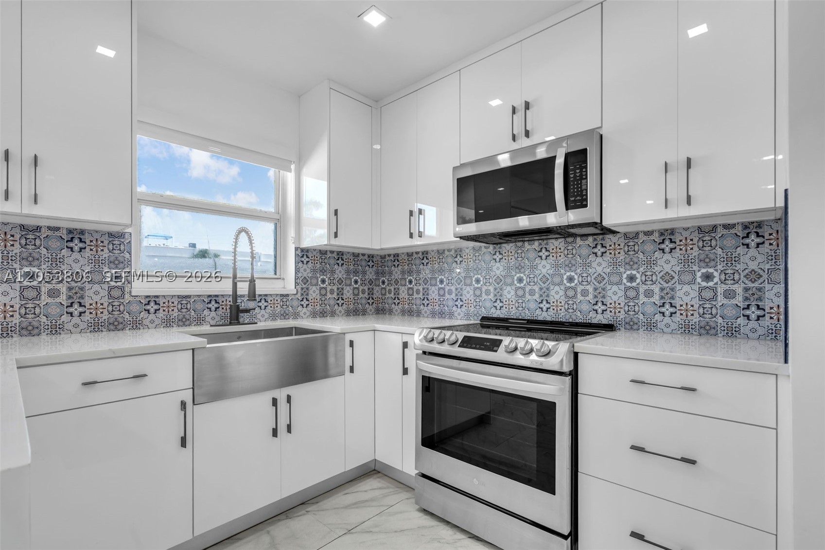 KEYSTONE MANOR CONDO - Residential