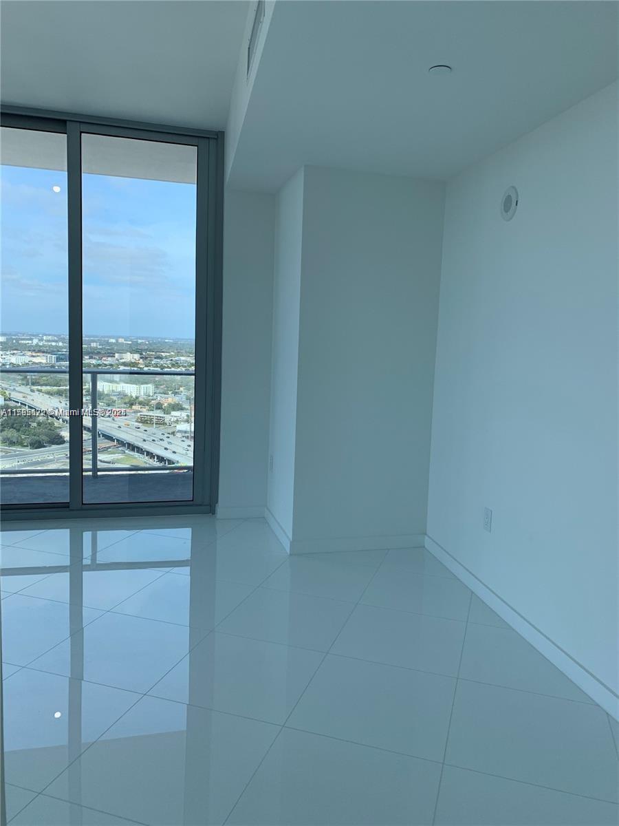 PARAMOUNT MIAMI WORLDCENT - Residential