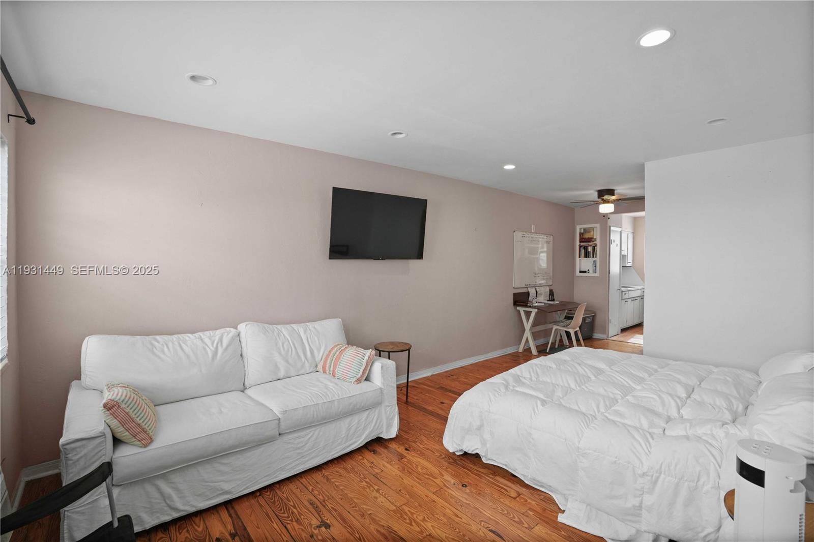 OCEAN SHORE CO-OP APTS IN - Residential