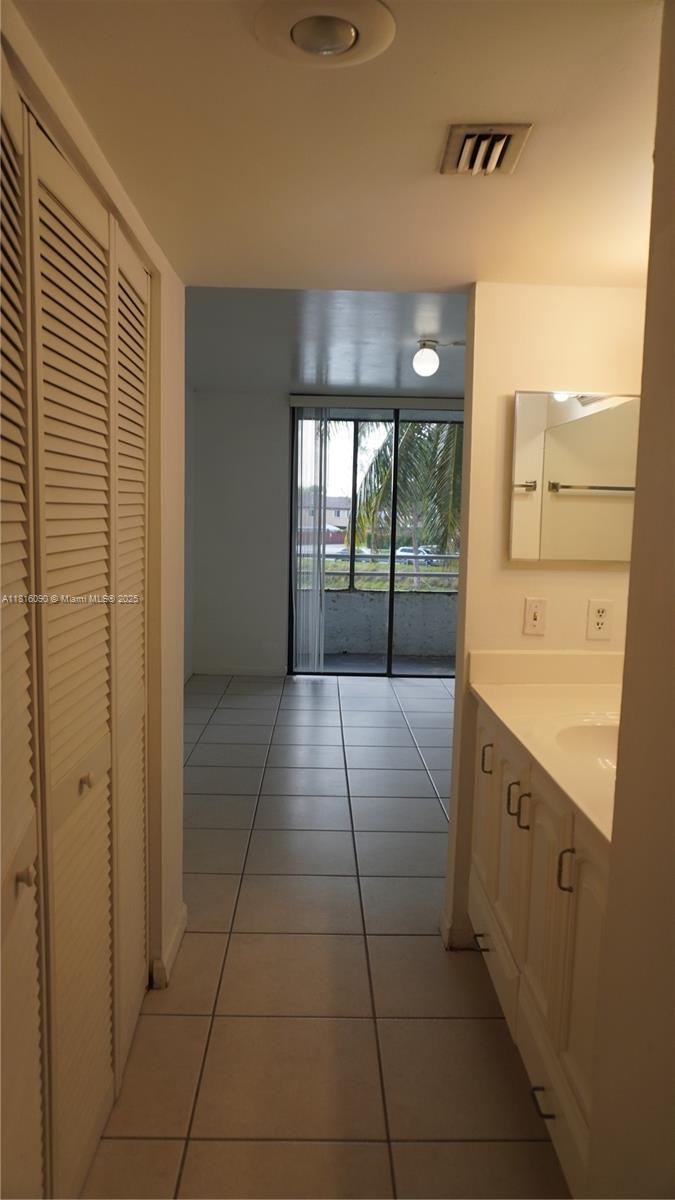 VERABELLA FALLS CONDO - Residential Lease