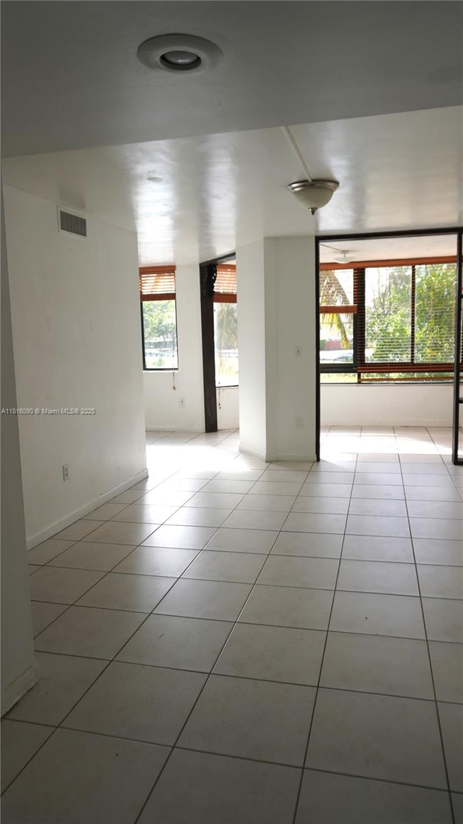 VERABELLA FALLS CONDO - Residential Lease