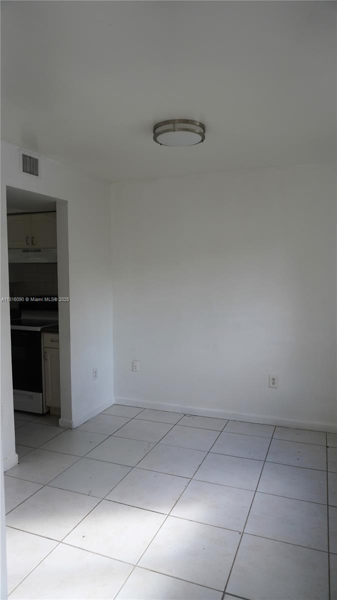 VERABELLA FALLS CONDO - Residential Lease